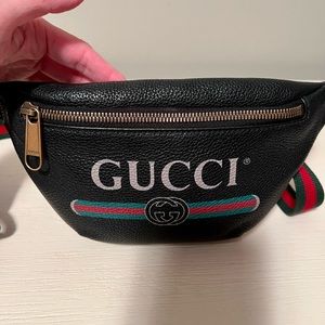 Gucci Logo Belt Bag